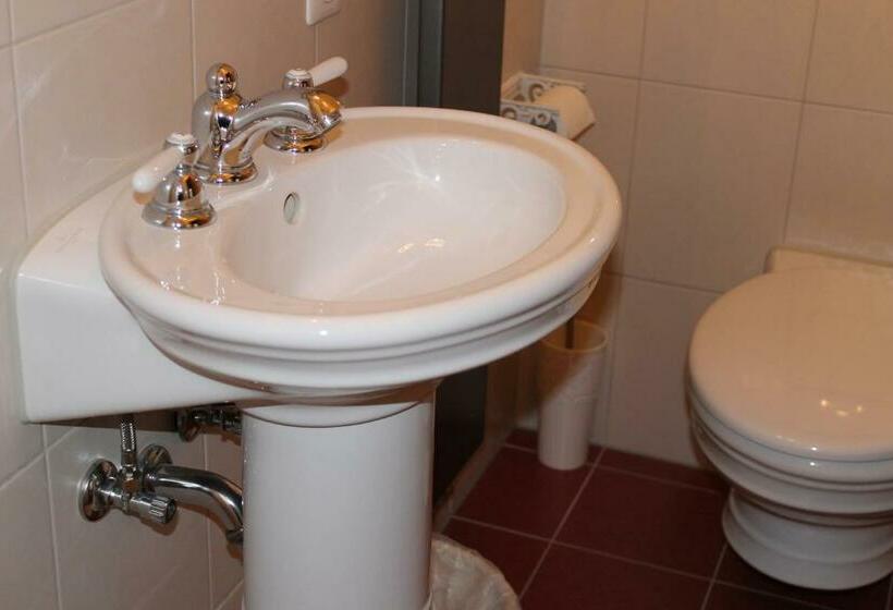 Ferienpension Und Oldtimer