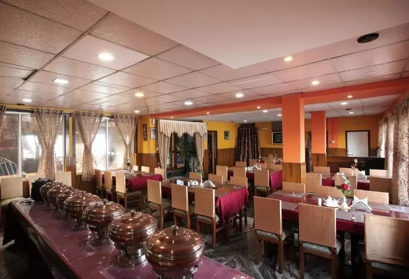 ホテル Kasturi Palace And Restaurant