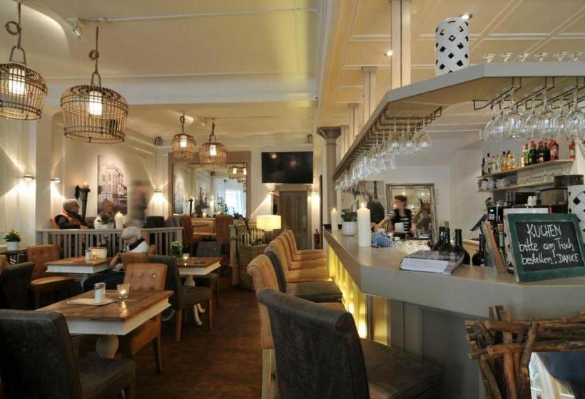 ペンション Café Orth