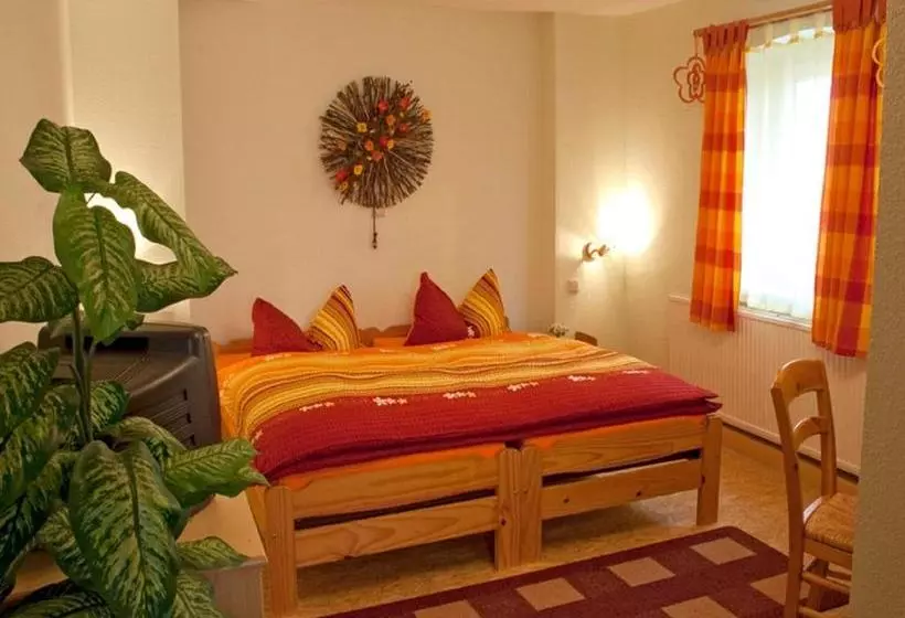 Majatalo Gasthof Zur Linde