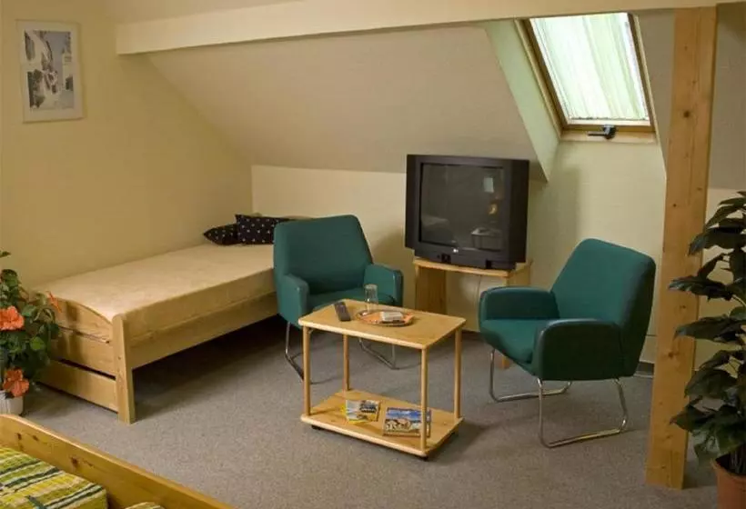 Majatalo Gasthof Zur Linde