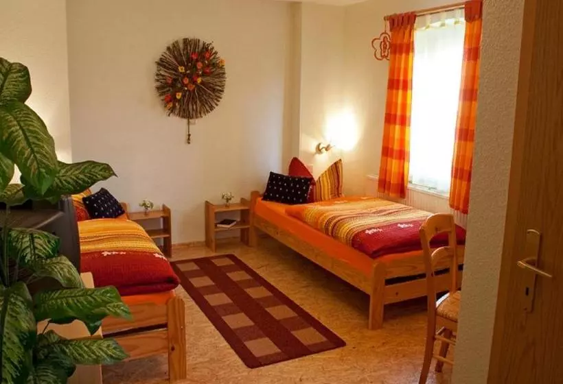 Majatalo Gasthof Zur Linde