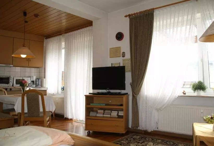 Majatalo Gästehaus Kirchlay