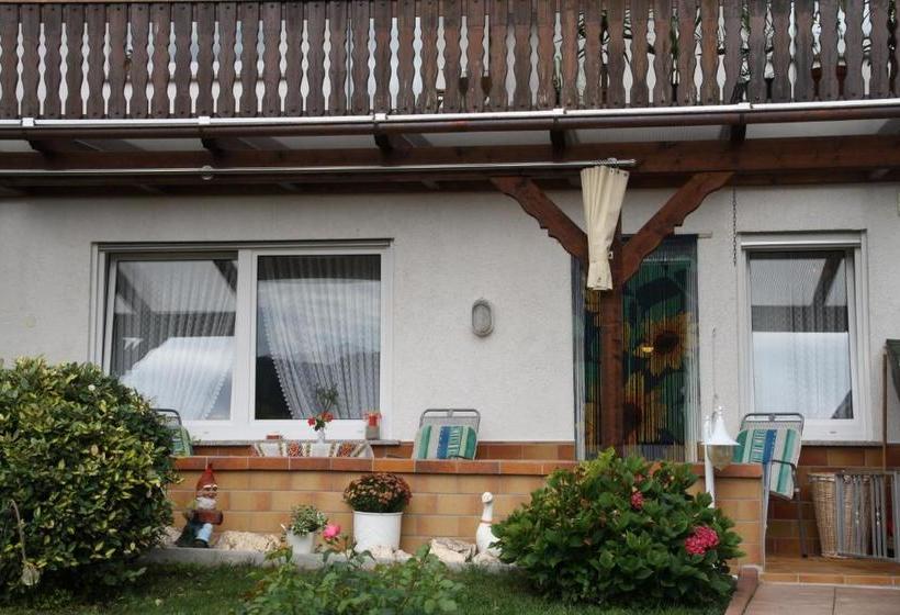 פנסיון Gästehaus Kirchlay