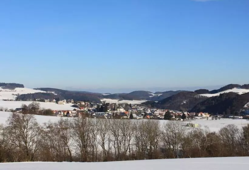 پانسیون Landgasthof Hotel Sauer