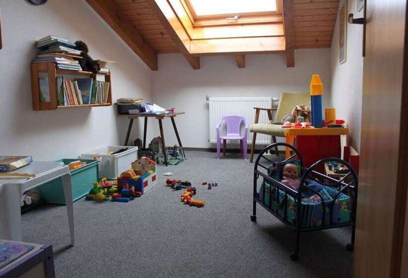 ペンション Landgasthof Hotel Sauer