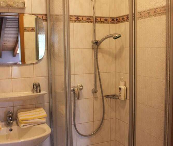 ペンション Landgasthof Hotel Sauer