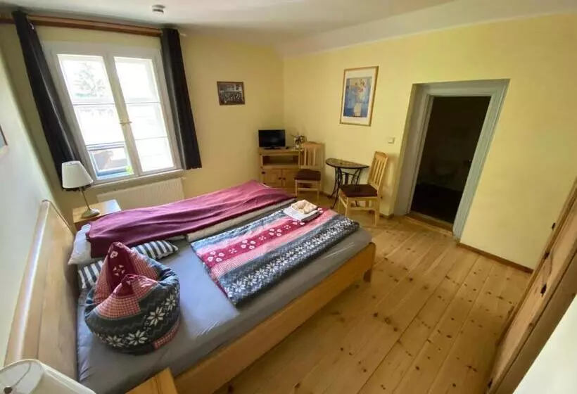 ペンション Museumsherberge Glashütte