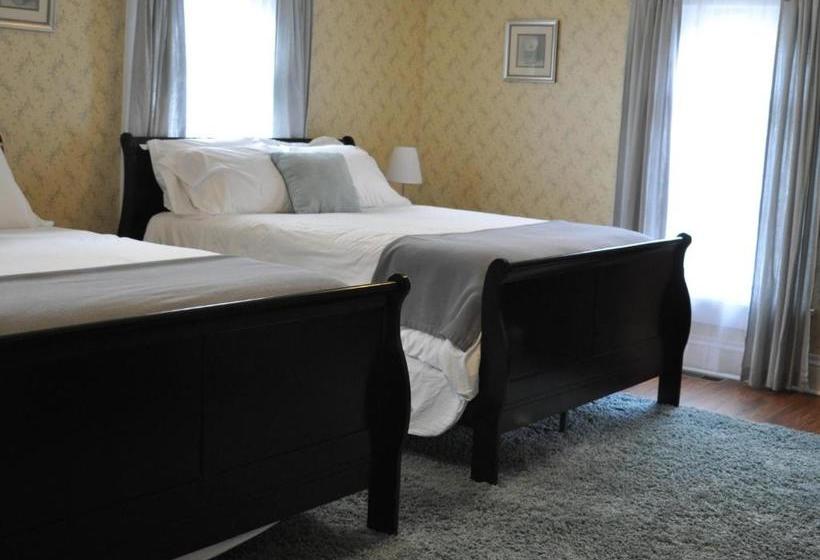 Bed and Breakfast The Doctor's Inn