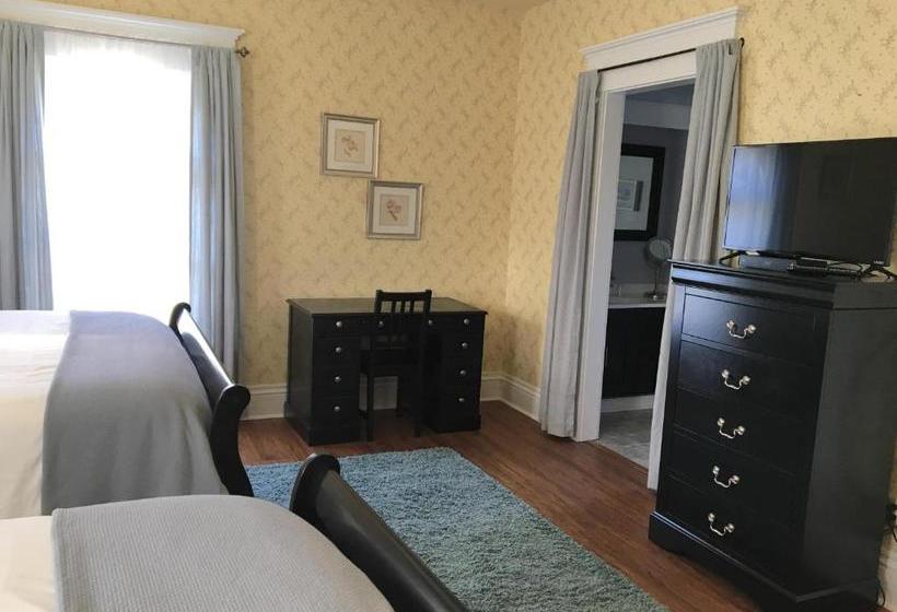 Bed and Breakfast The Doctor's Inn