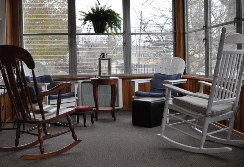 Bed and Breakfast The Doctor's Inn