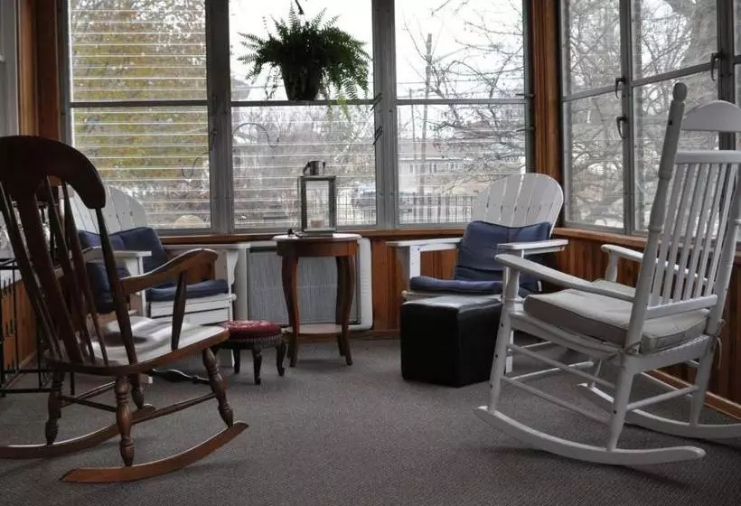 Aamiaismajoitus (B&B) The Doctor's Inn