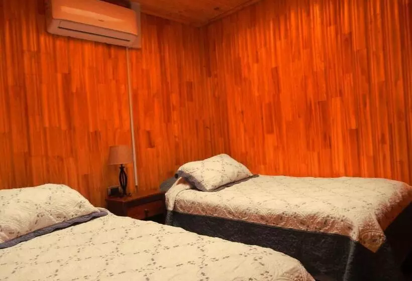 ペンション Hostal Plaza Maule