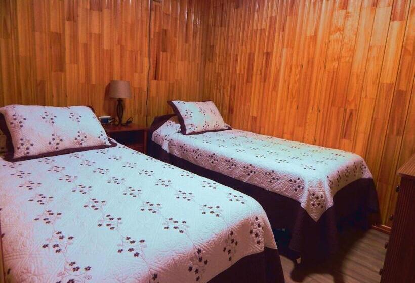 Majatalo Hostal Plaza Maule