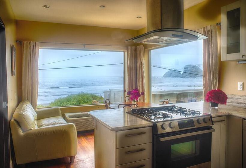 הוסטל Three Arch Inn