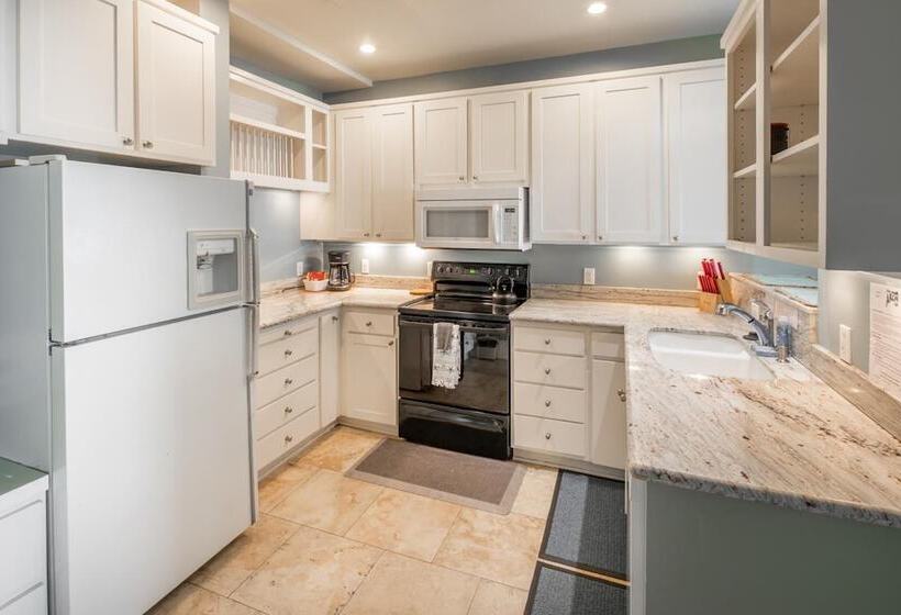 הוסטל Three Arch Inn