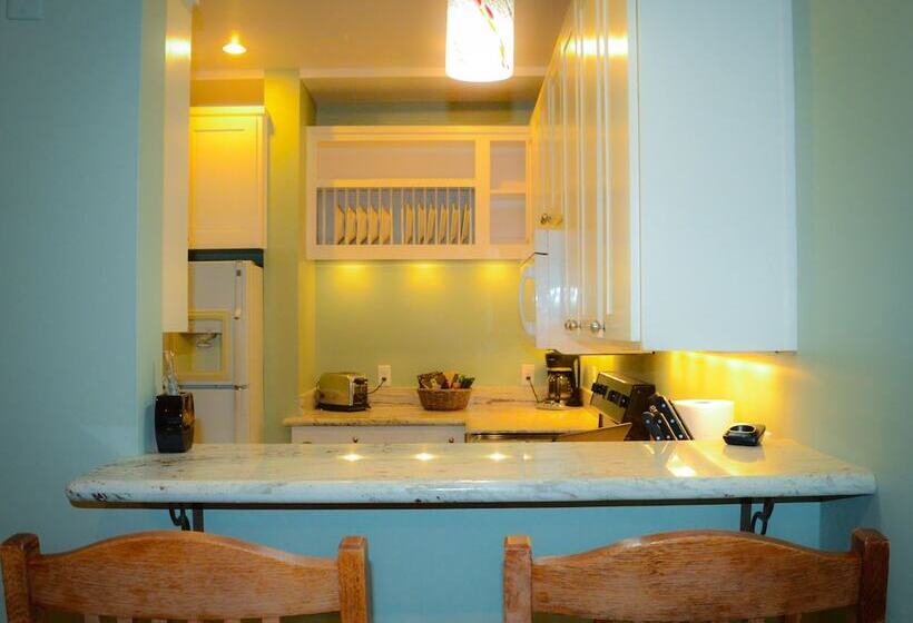 הוסטל Three Arch Inn