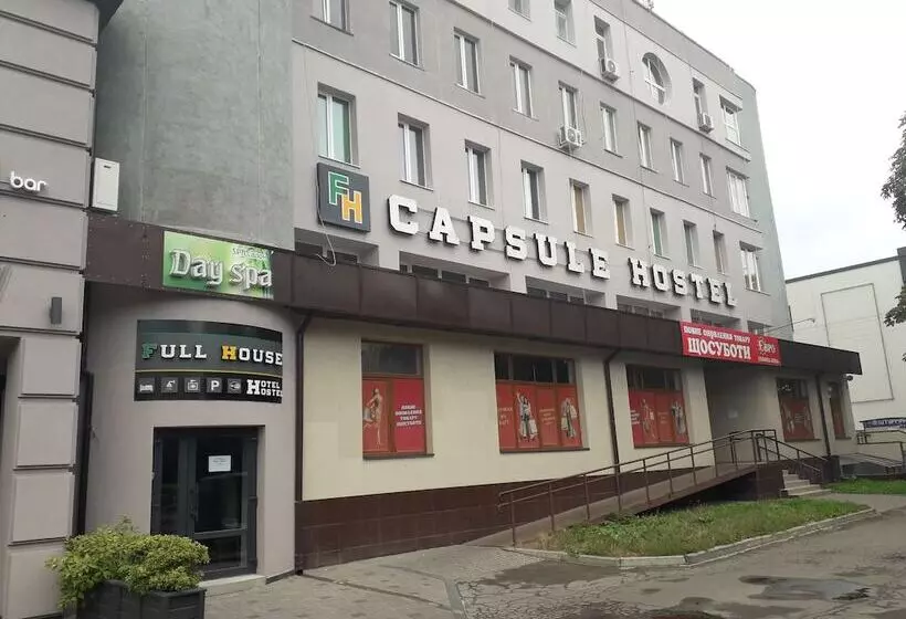 Full House Capsule Hostel