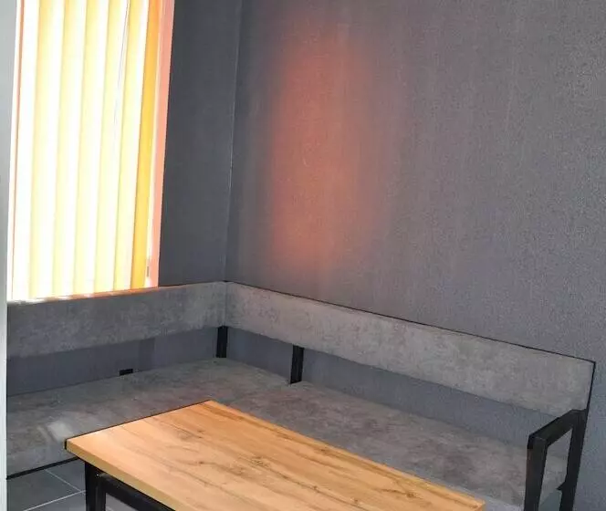 Full House Capsule Hostel