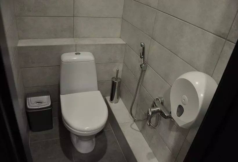 Full House Capsule Hostel