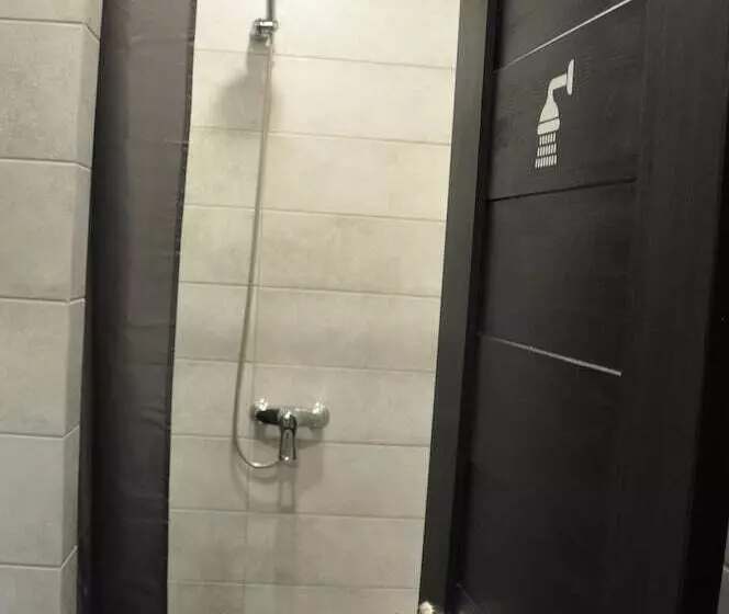 Full House Capsule Hostel