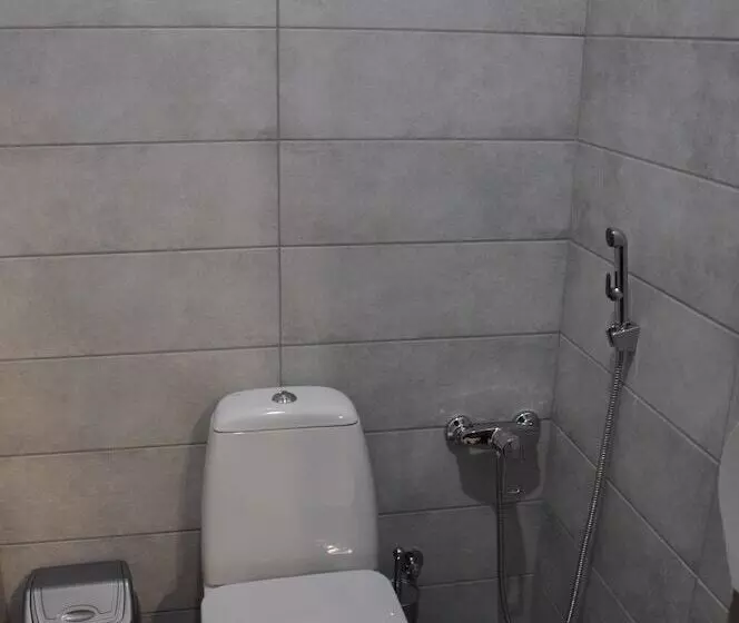 Full House Capsule Hostel