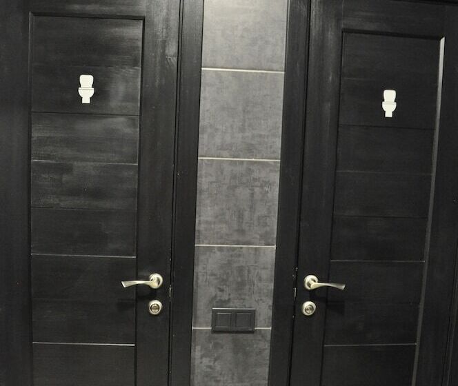 Full House Capsule Hostel