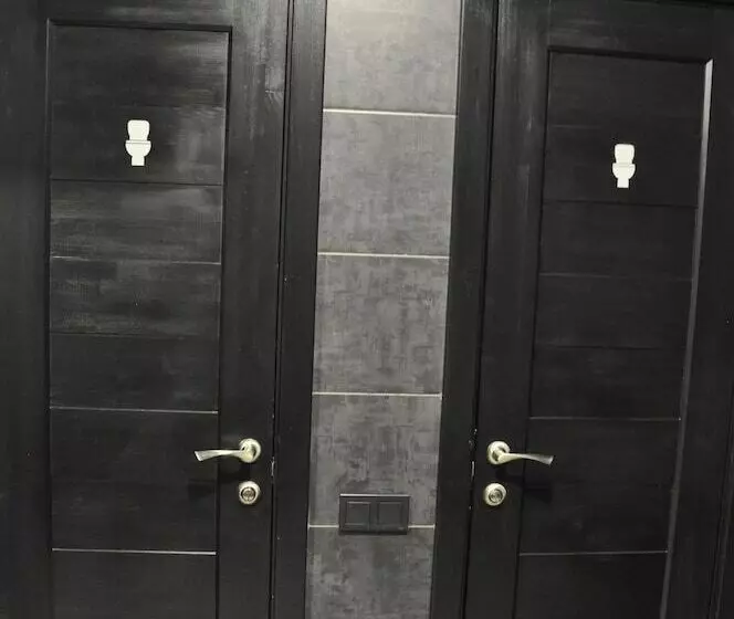 Full House Capsule Hostel