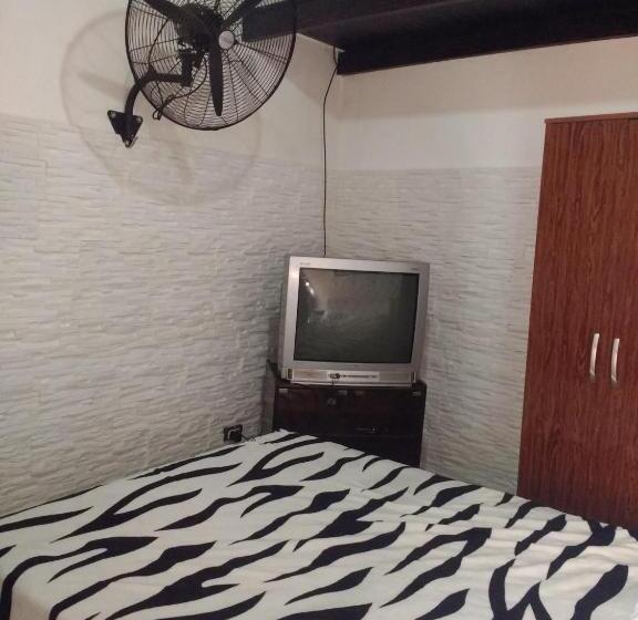 پانسیون Mate De Luna