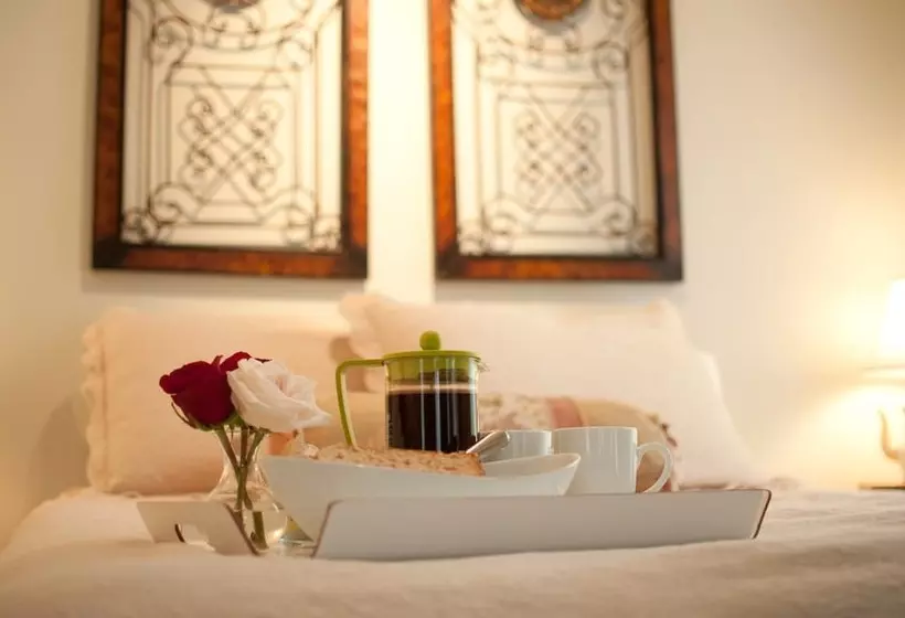 تختخواب و صبحانه Main Street Inn