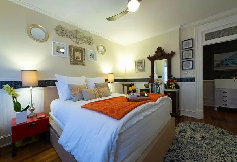 تختخواب و صبحانه Main Street Inn