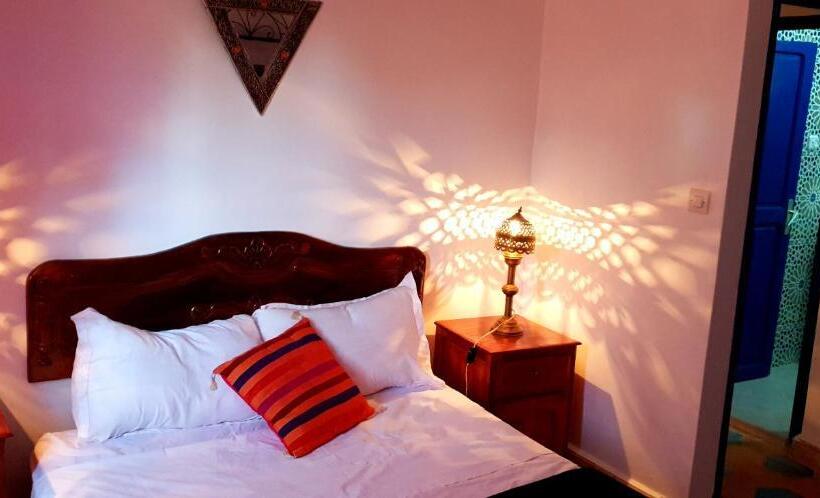 بنسيون Camping & Hôtel Le Calme