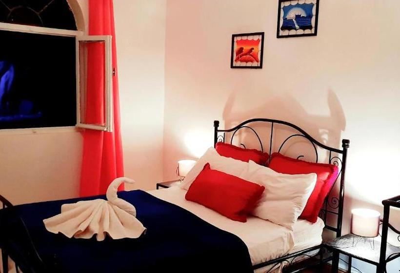 بنسيون Camping & Hôtel Le Calme