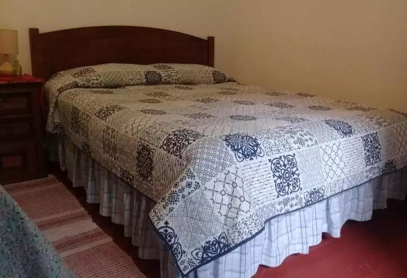 پانسیون Doña Irene B & B