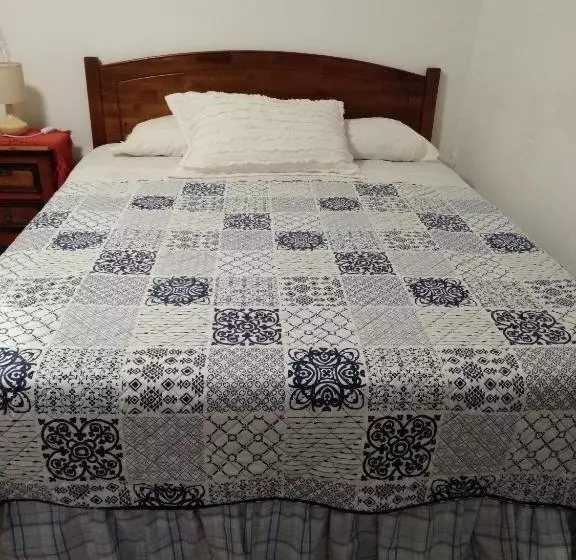 پانسیون Doña Irene B & B