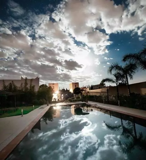 Majatalo La Maison Rayhan