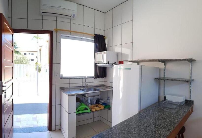 پانسیون Suítes Canoas Ubatuba