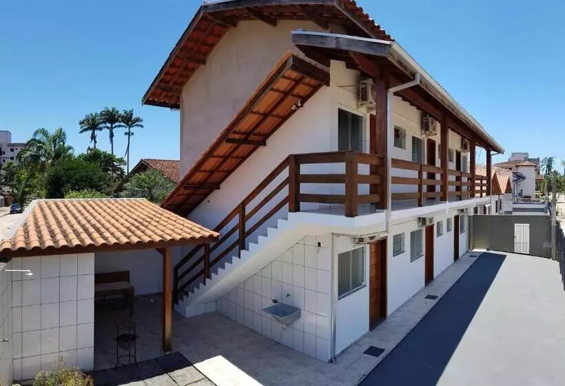 ペンション Suítes Canoas Ubatuba