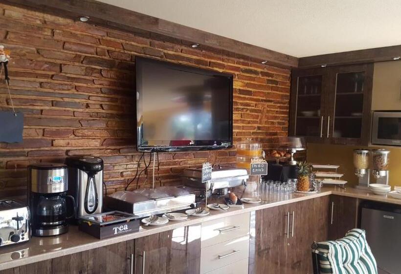 Пансион Villa Mikamora