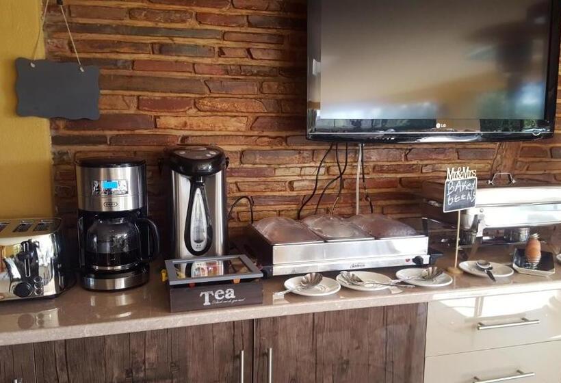 Пансион Villa Mikamora