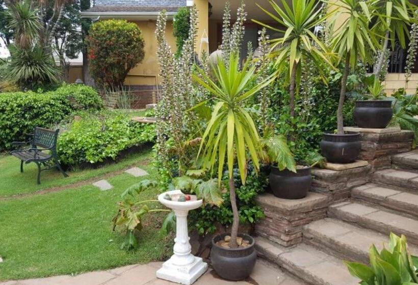 Пансион Villa Mikamora