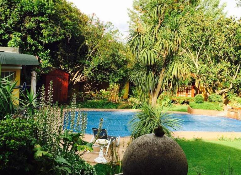 Пансион Villa Mikamora