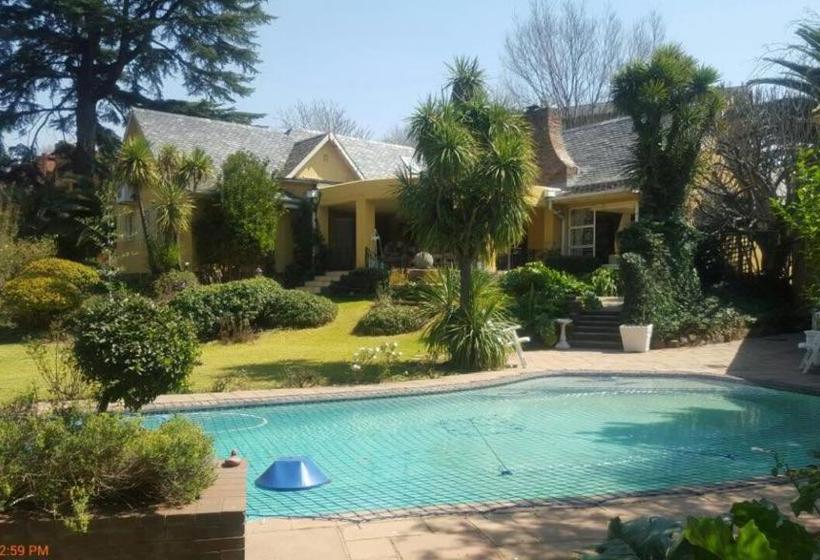 Пансион Villa Mikamora