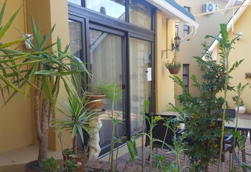 Пансион Villa Mikamora