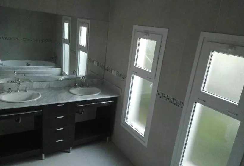 Retkeilymaja Hosteria Ruphay