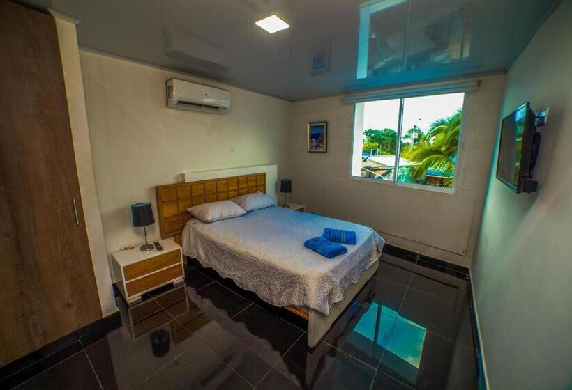 هاستل Ocean Blue Beach