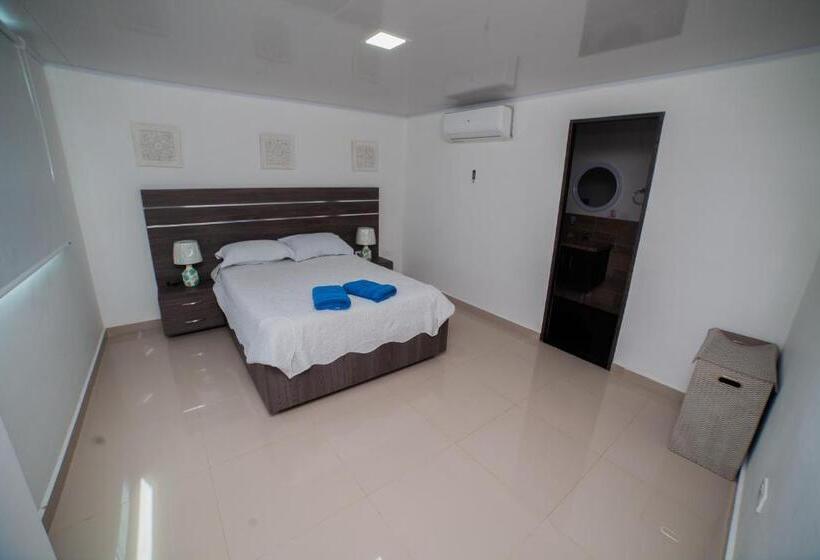 هاستل Ocean Blue Beach