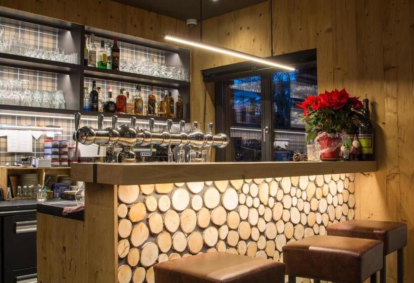 Au Cheval Blanc Chalet De Montagne 20 Personnes