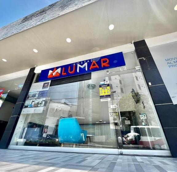 ペンション Hostal Lumar