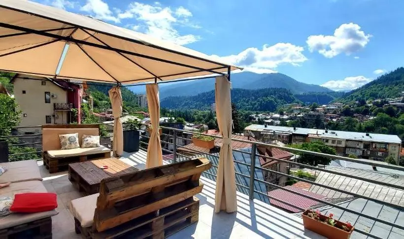 پانسیون Borjomi Inn
